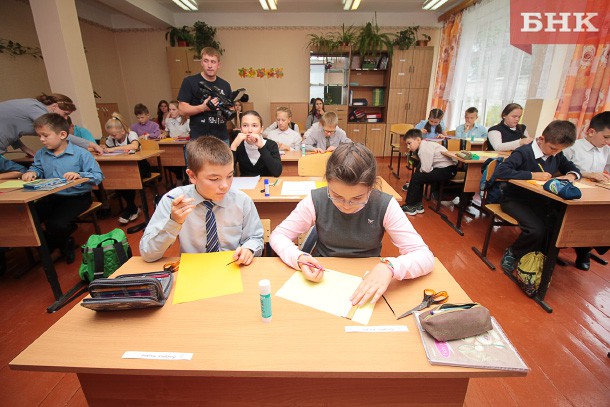 Республике необходим качественный рывок в сфере информатизации школ - Сергей Гапликов