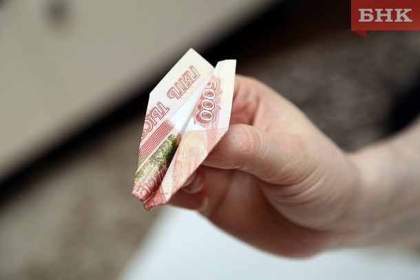 Коми – на 12-м месте в России по уровню зарплаты