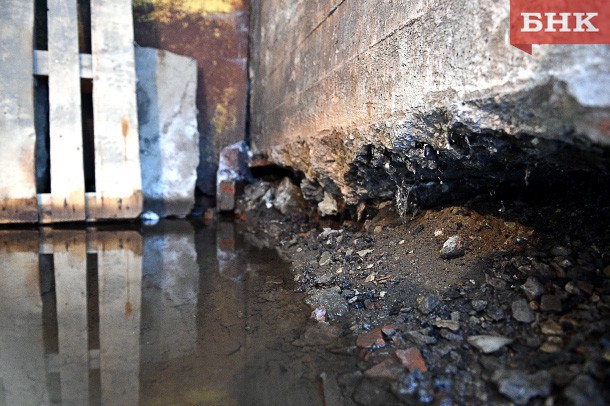  В Сыктывкаре устранили аварию на канализационных сетях