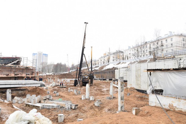 Коронавирус не остановил реконструкцию стадиона в Сыктывкаре