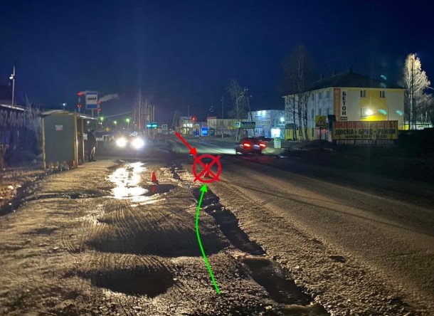 В Сыктывкаре на улице без тротуара грузовик сбил пешехода