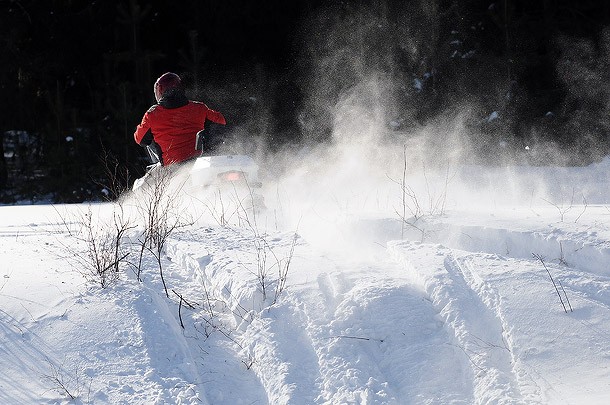 Житель Усть-Цилемского района отработает 400 часов за пьяную езду на снегоходе