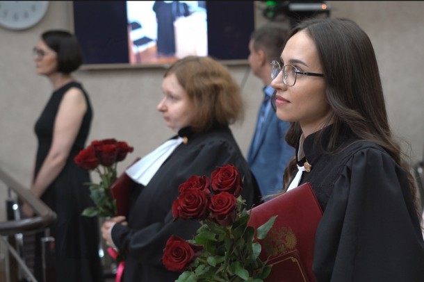 Новые судьи приняли присягу в Сыктывкарском городском суде