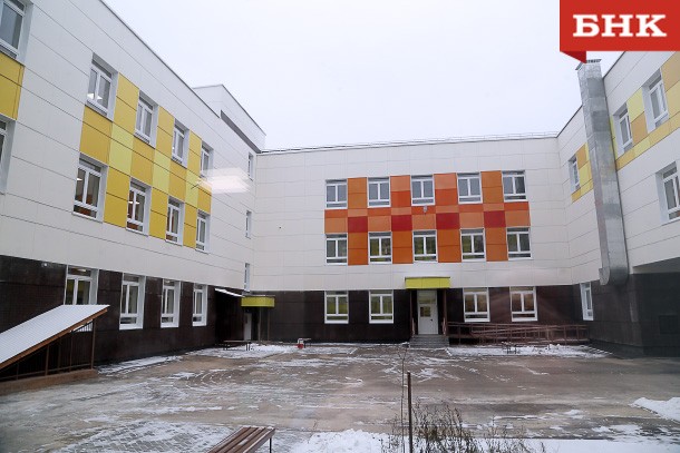 В пригороде Сыктывкара по гарантии отремонтируют новую школу