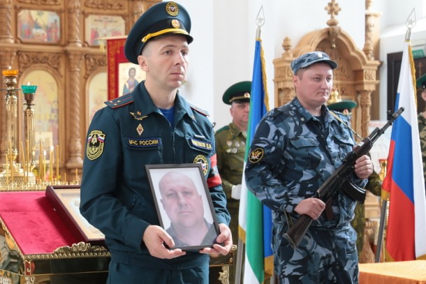 В Ухте простились с погибшим на Украине Александром Молевым