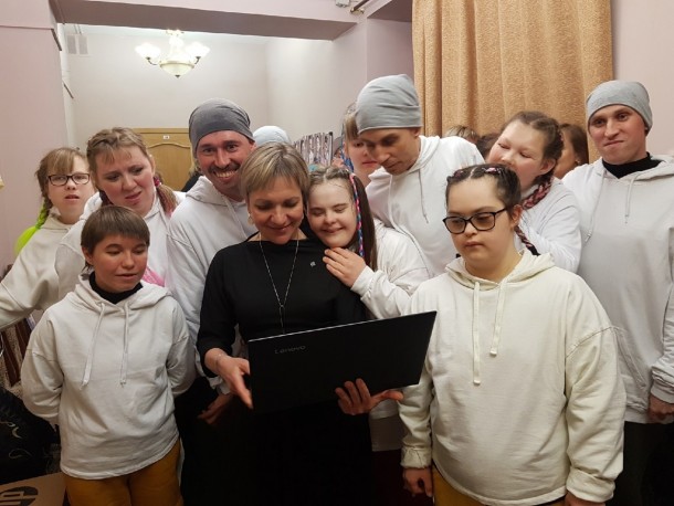 В Сыктывкаре собирают помощь для театра особенных детей «Радость моя»