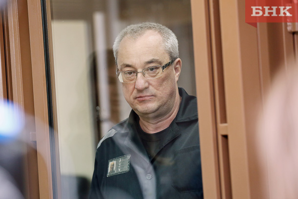 Реализацию имущества экс-главы Коми Вячеслава Гайзера суд продлил еще на полгода