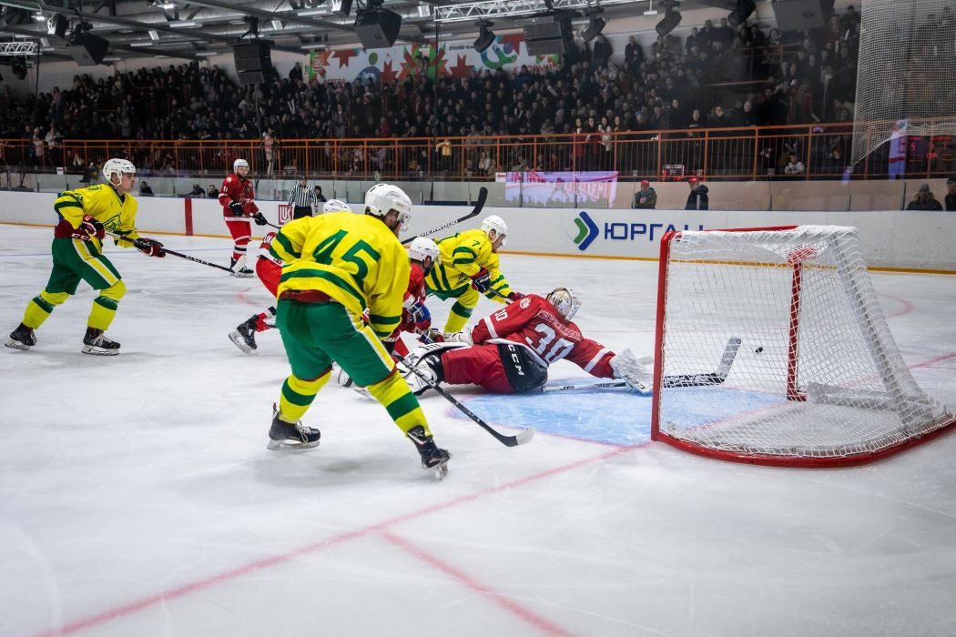 Межрегиональный хоккейный турнир продлится в Усинске три дня