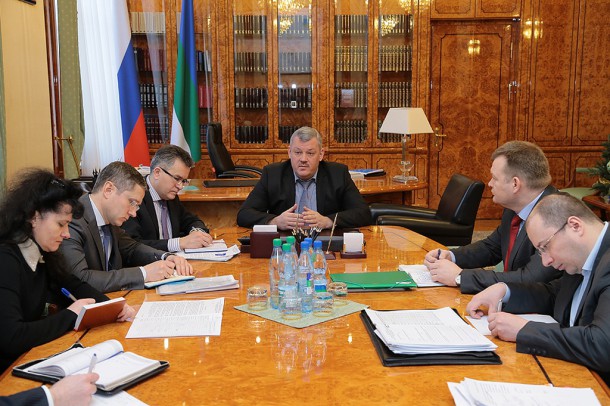 Сергей Гапликов провёл оперативное совещание президиума правительства  