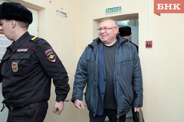 Депутат Михаил Брагин оставлен под арестом до 7 апреля
