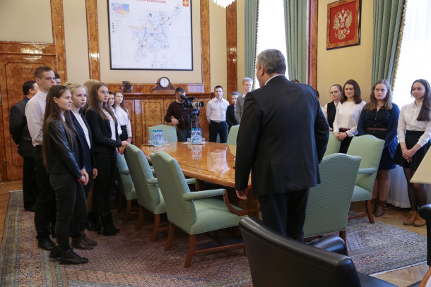 Сыктывкарские школьники прошлись по властным коридорам администрации главы Коми