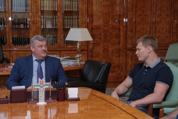 Сергей Гапликов и Александр Поветкин обсудили возможности популяризации спорта в Коми