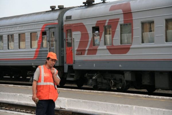 Три пассажирских поезда задержаны в Коми из-за поломки грузового локомотива