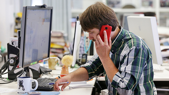 Отправить жалобу на работодателя можно будет с мобильного телефона 