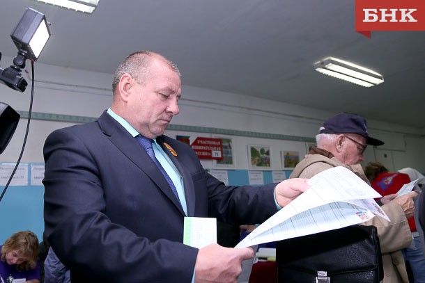 Андрей Пятков встретил на выборах поток избирателей
