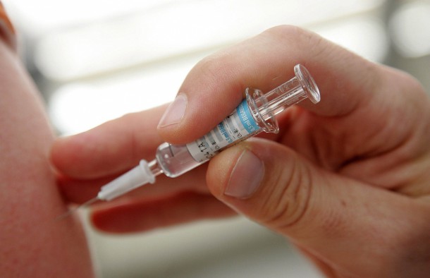 Без прививок от гриппа педагогов могут отстранить от работы