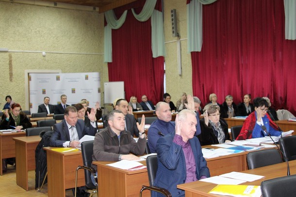 Печорские депутаты поддержали ЖКХ и отказались от предпринимательского форума