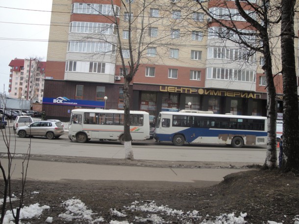 В Сыктывкаре при столкновении двух автобусов пострадали два человека