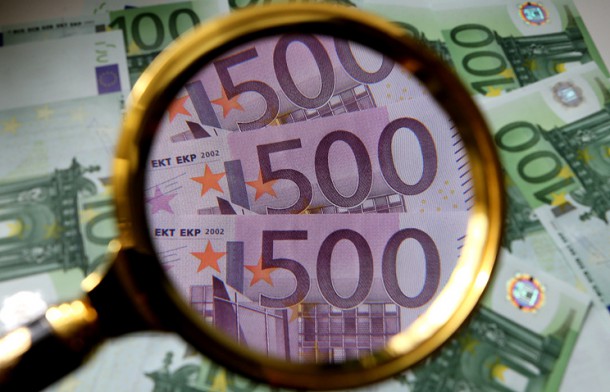 Курс евро превысил 72 рубля впервые с сентября 2016 года