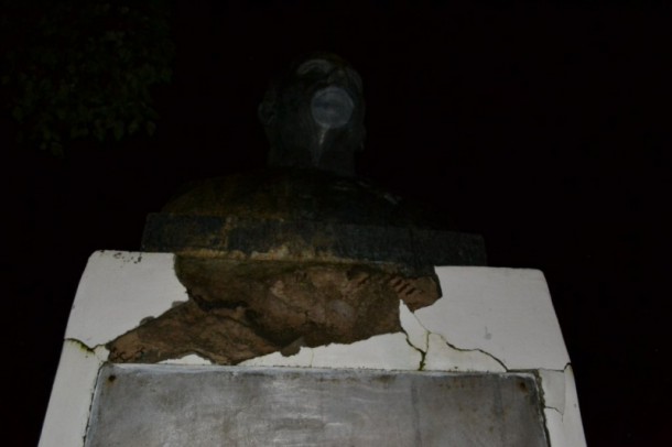 В Сыктывкаре возбуждено уголовное дело по факту повреждения памятника Герою Советского Союза