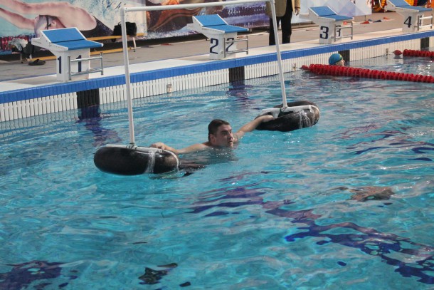 Призывники из Сыктывкара одолели опытных офицеров в водном поло