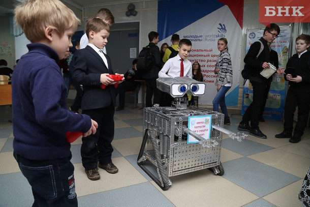 «Робототехника» объединила юных инженеров Сыктывкара