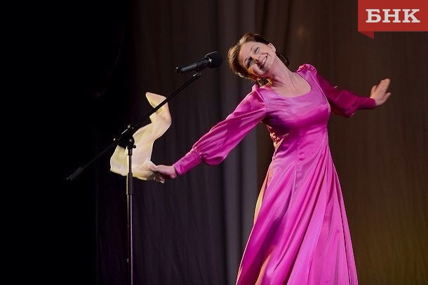 Светлана Малькова заняла первое место на всероссийском конкурсе актерской песни