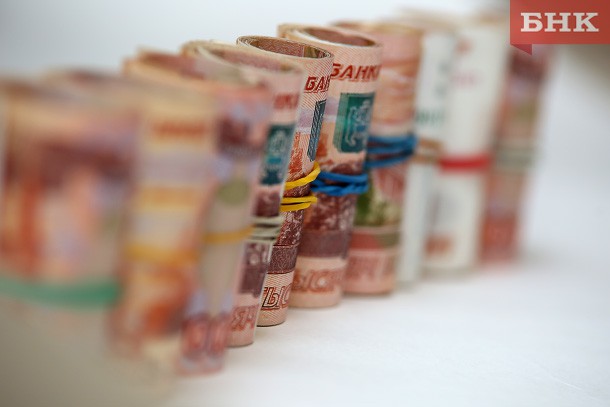 Долги по зарплате в Коми за полгода выросли до 50 млн рублей