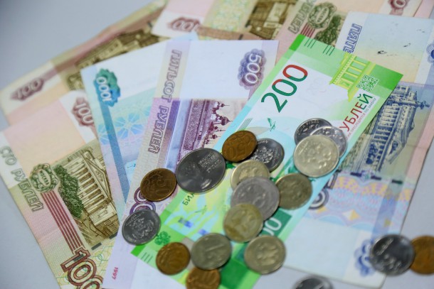 Россияне положили в банки около 2,7 трлн рублей