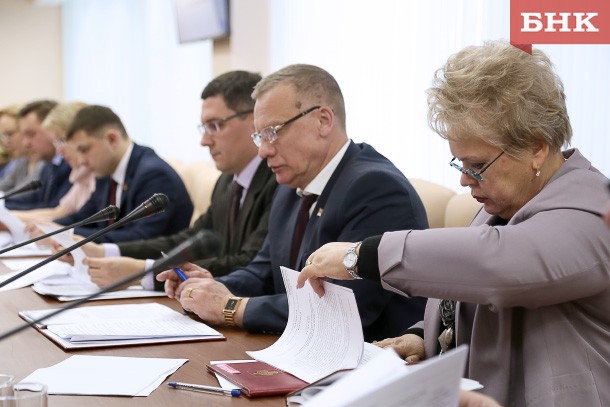 Парламентарии Коми обсудят состав собственного Общественного совета