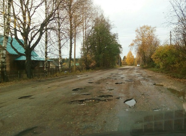 Ремонт дороги Зеленец - Парчег оценили в 50 млн рублей