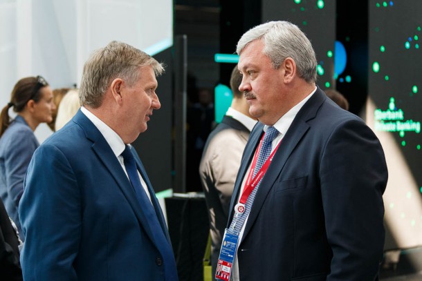 Сергей Гапликов возглавляет делегацию Республики Коми на ПМЭФ-2019