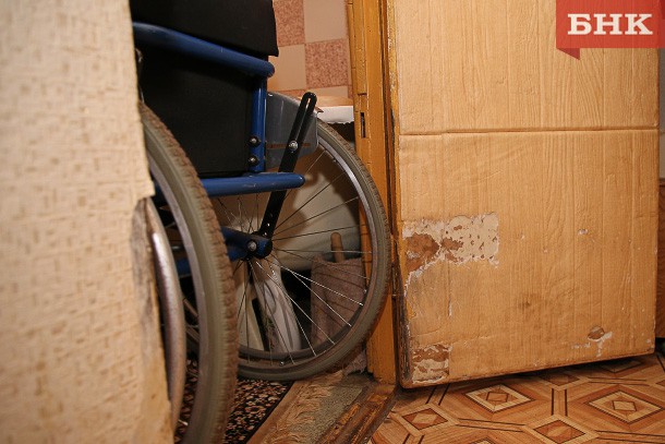 В Удорском районе слепой инвалид-колясочник избил постояльца интерната