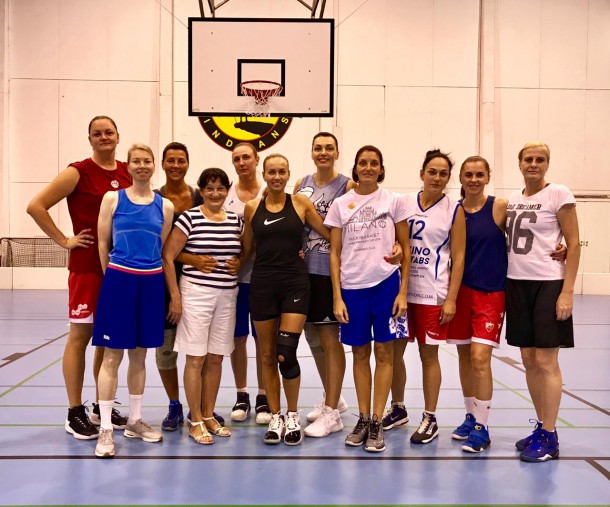  Сыктывкарцы отправились покорять ветеранский чемпионат мира по баскетболу